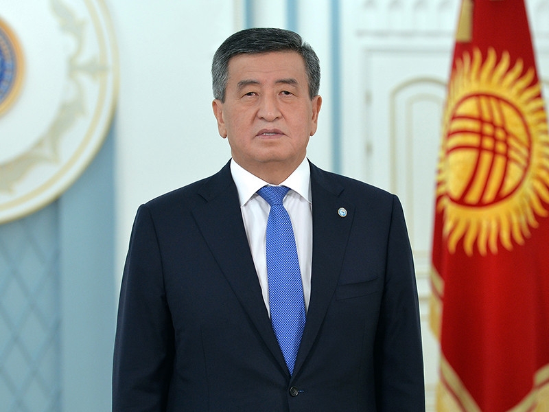 Президент Киргизии приказал ввести войска в Бишкек и установил режим ЧП