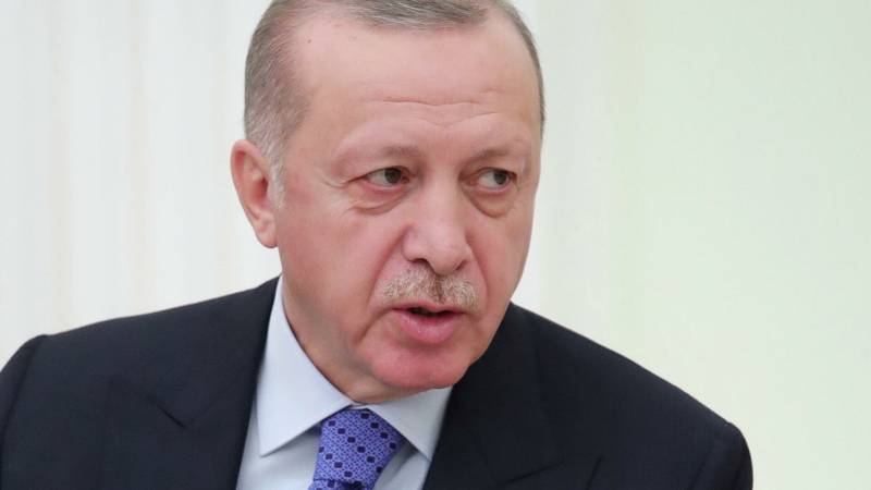 Эрдоган принял отставку главы Минфина