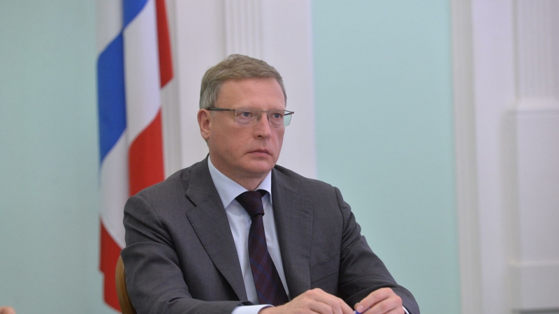 Омский губернатор объяснил, почему лечился от COVID-19 в Москве