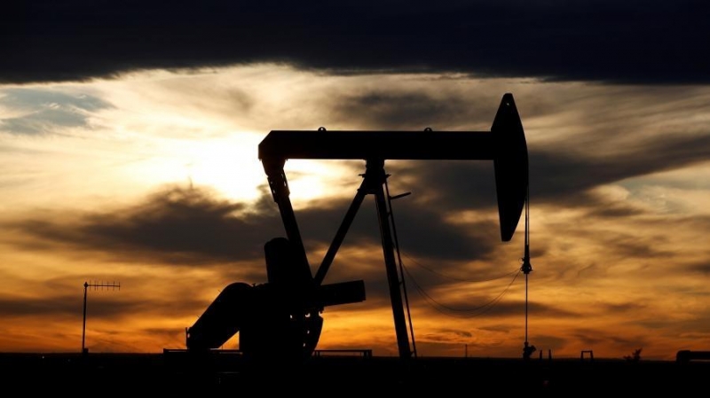Запасы нефти в США за семь дней снизились на 8 млн баррелей