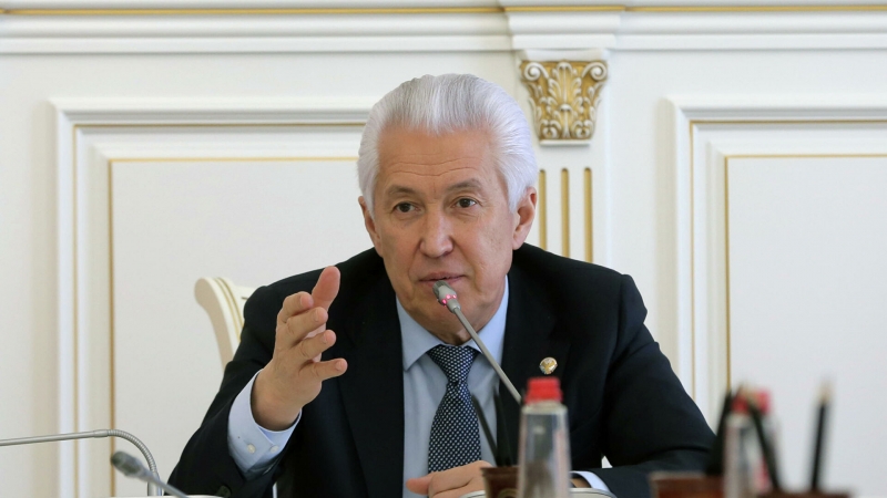 Бывший глава Дагестана намерен баллотироваться в Госдуму
