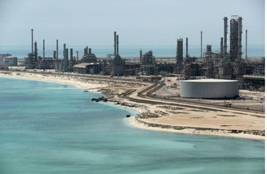 Саудовская Аравия решила снизить цены на нефть для Европы