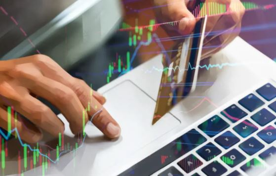 Экономист Тереладзе рассказал, чем опасны кредитные карты