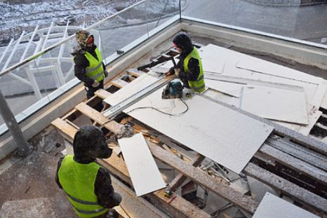 Назван срок сокращения числа мигрантов на стройках Москвы
